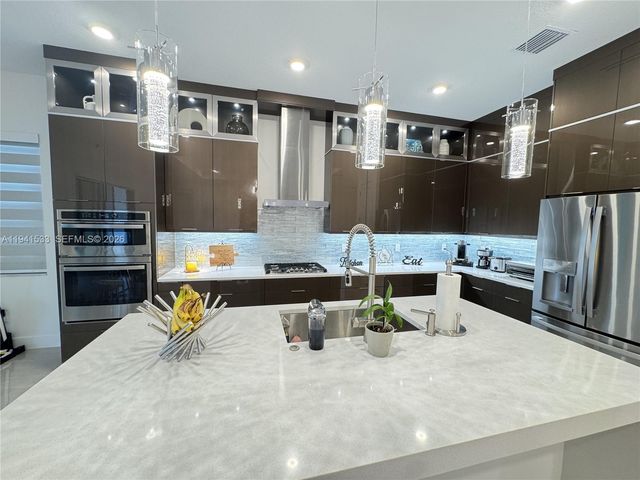 5444 SW Saint Armands Way, Westlake, FL 33470