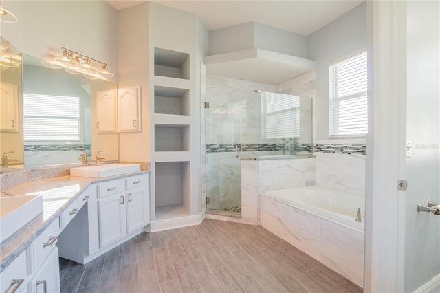 4810 WATER LARK WAY, Valrico, FL 33596