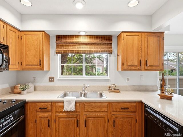 1818 S Quebec Way 9-7, Denver, CO 80231