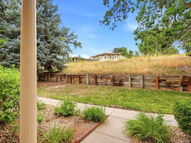 1818 S Quebec Way 9-7, Denver, CO 80231