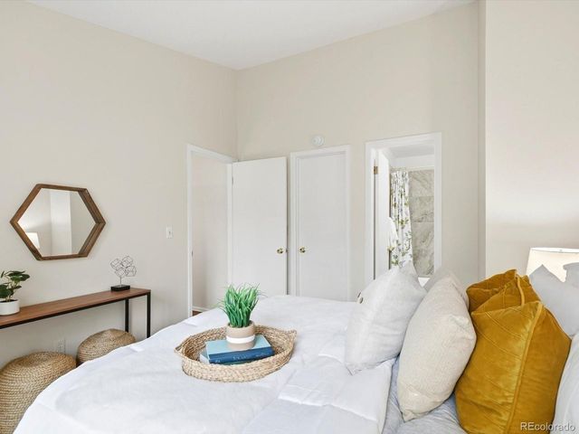 1818 S Quebec Way 9-7, Denver, CO 80231