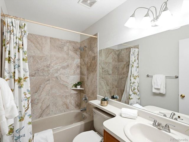 1818 S Quebec Way 9-7, Denver, CO 80231