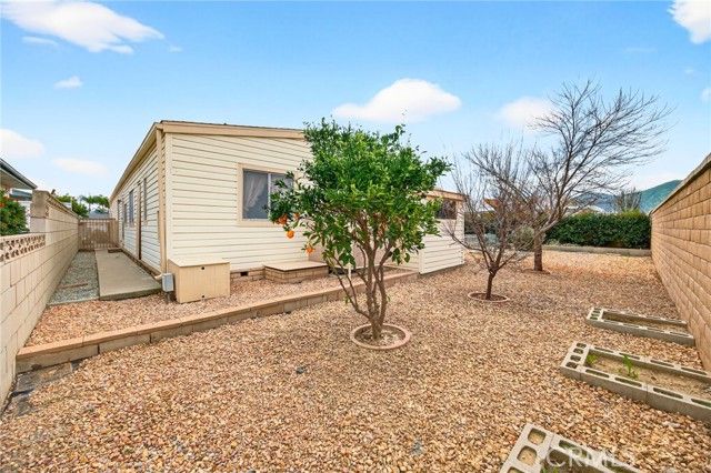 1599 Brentwood, Hemet, CA 92545