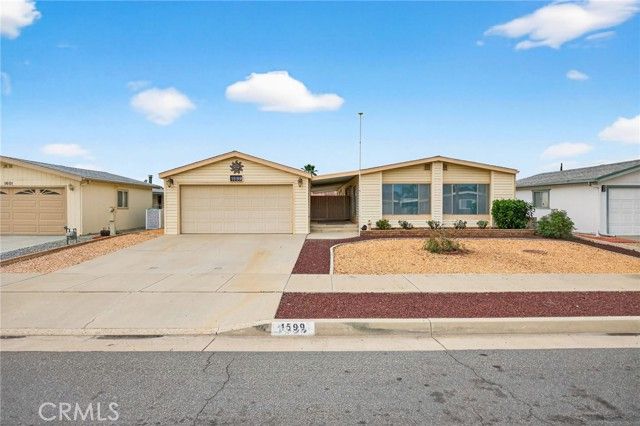 1599 Brentwood, Hemet, CA 92545