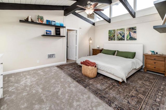 2544 Navarra Dr 4, Carlsbad, CA 92009