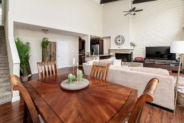 2544 Navarra Dr 4, Carlsbad, CA 92009