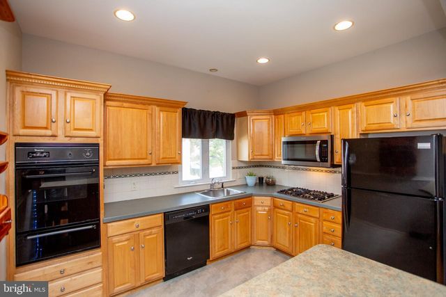 540 WANAMAKER RD, Jenkintown, PA 19046