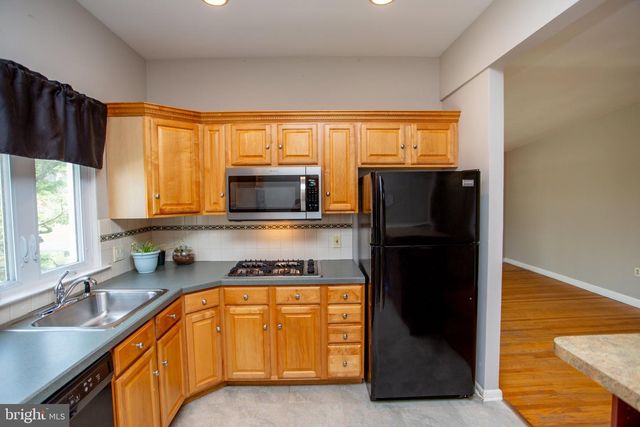 540 WANAMAKER RD, Jenkintown, PA 19046