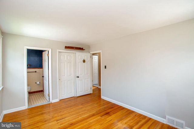540 WANAMAKER RD, Jenkintown, PA 19046