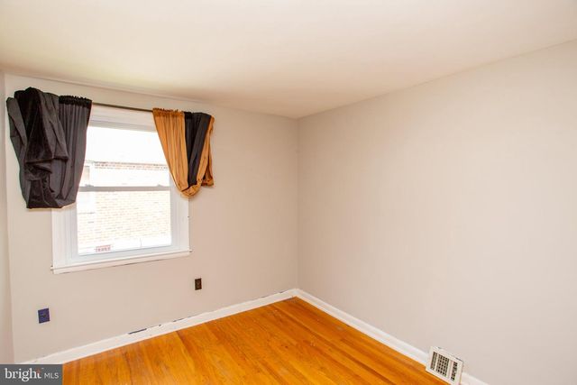540 WANAMAKER RD, Jenkintown, PA 19046