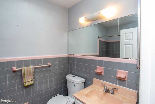 540 WANAMAKER RD, Jenkintown, PA 19046