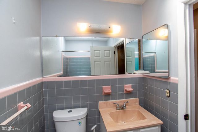 540 WANAMAKER RD, Jenkintown, PA 19046