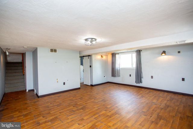 540 WANAMAKER RD, Jenkintown, PA 19046