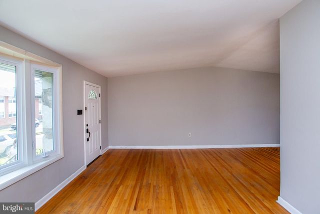 540 WANAMAKER RD, Jenkintown, PA 19046