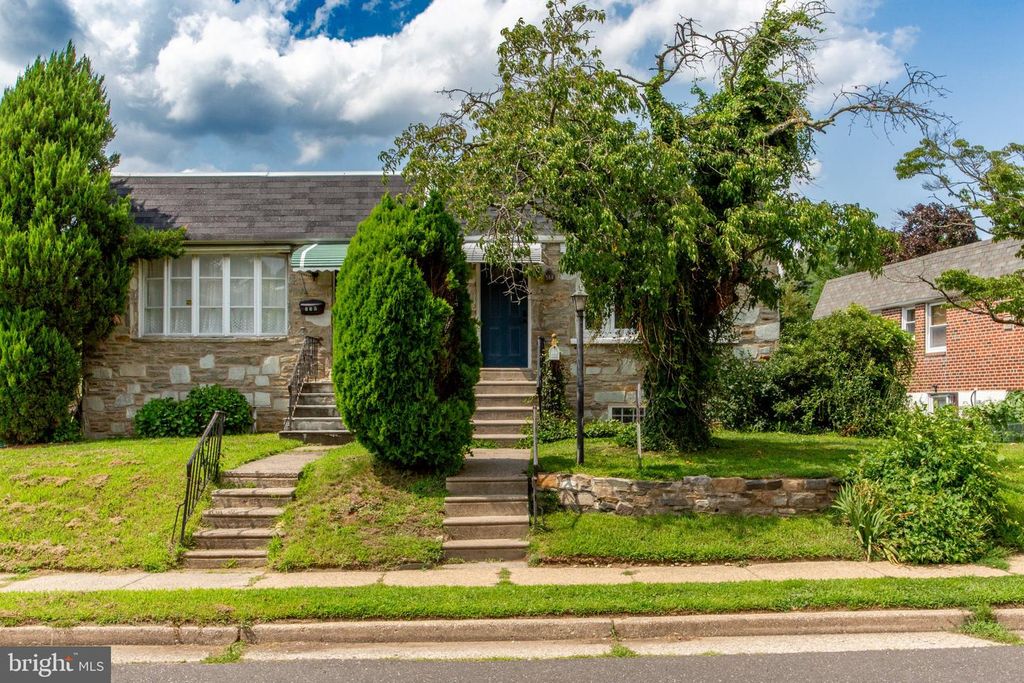 540 WANAMAKER RD, Jenkintown, PA 19046