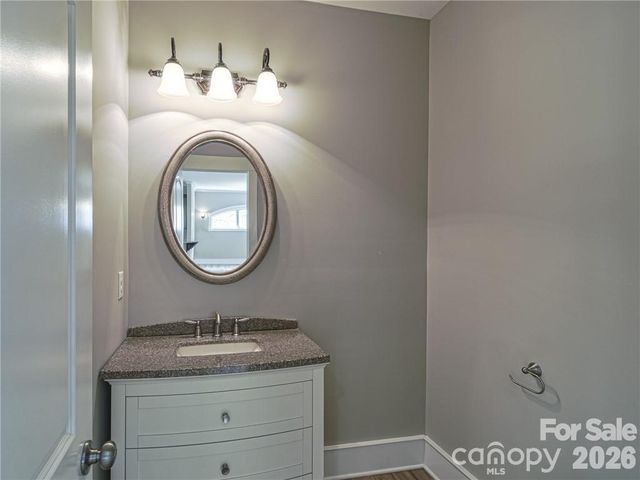 10136 Fairlea Drive, Charlotte, NC 28269
