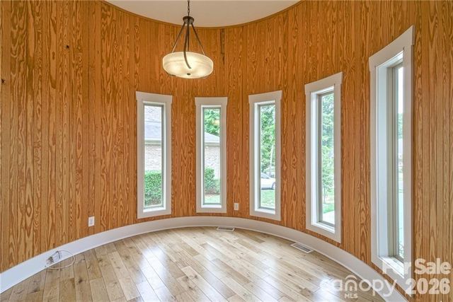 10136 Fairlea Drive, Charlotte, NC 28269