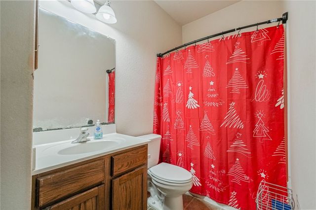 2629 Las Brisas St, Corpus Christi, TX 78414