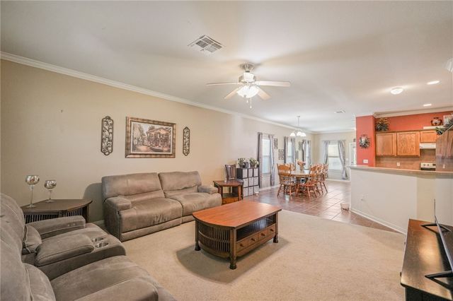 2629 Las Brisas St, Corpus Christi, TX 78414