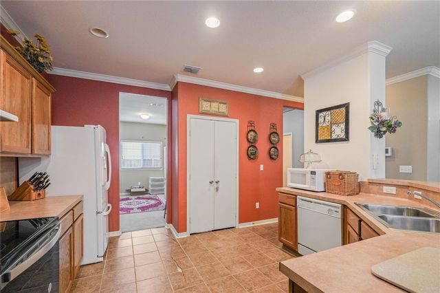 2629 Las Brisas St, Corpus Christi, TX 78414
