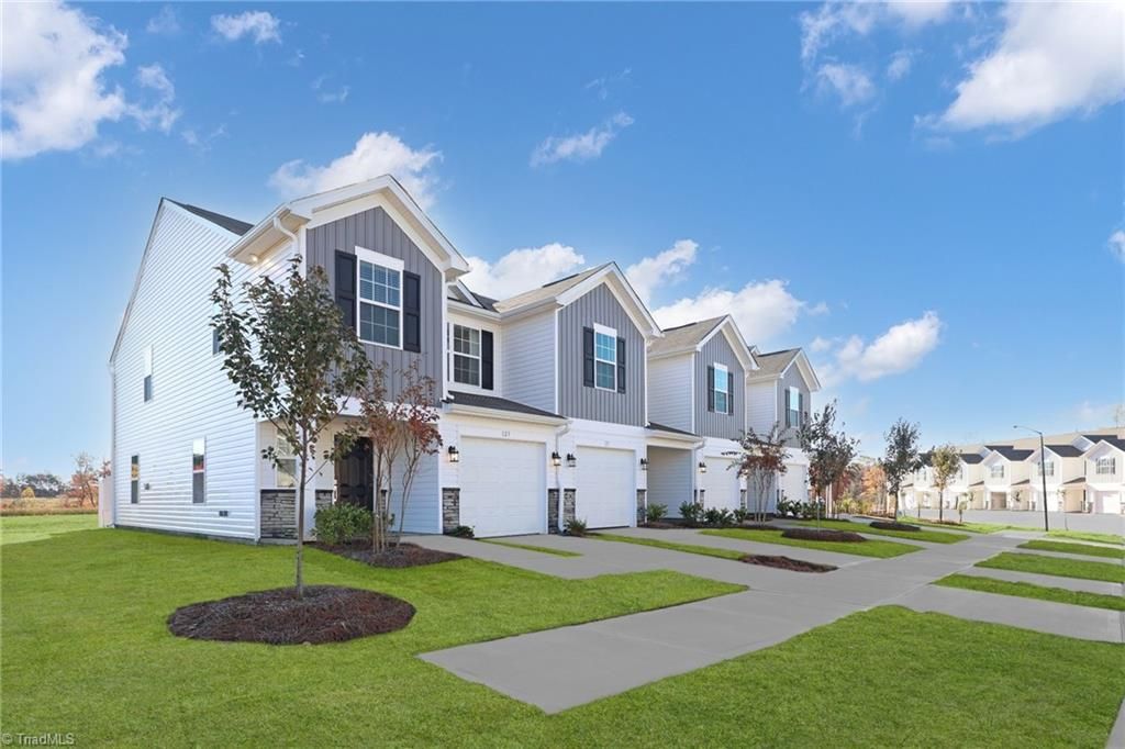 171 Plumtree Court, King, NC 27021