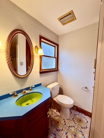 150 Swift Street, South Burlington, VT 05403