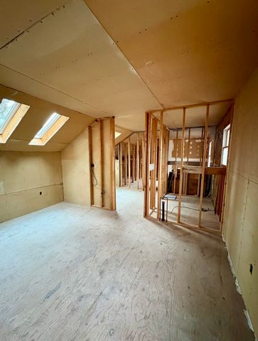 150 Swift Street, South Burlington, VT 05403