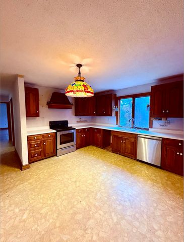 150 Swift Street, South Burlington, VT 05403