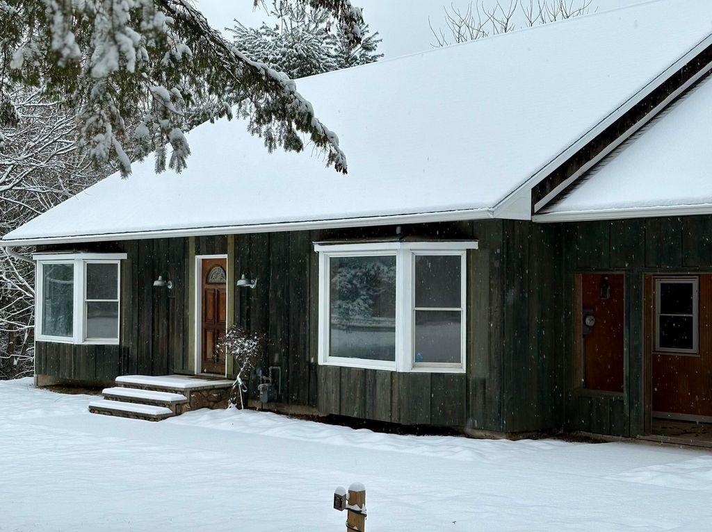 150 Swift Street, South Burlington, VT 05403