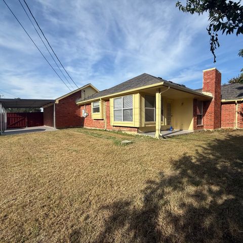 945 Mcgehee Avenue, Cedar Hill, TX 75104