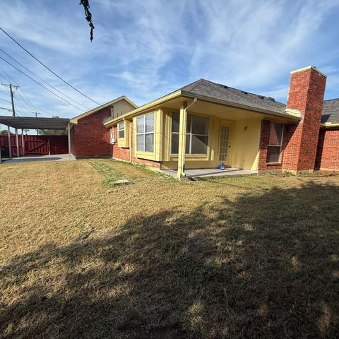 945 Mcgehee Avenue, Cedar Hill, TX 75104