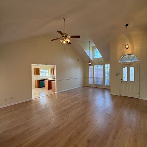 945 Mcgehee Avenue, Cedar Hill, TX 75104