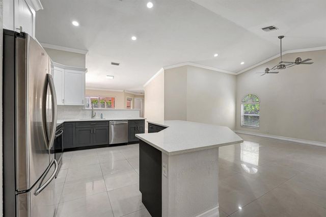10080 NW 53rd Court, Coral Springs, FL 33076