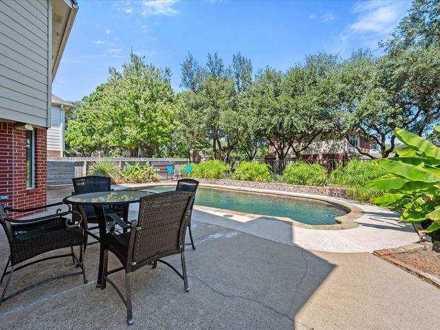 15242 Shapiro Springs Lane, Houston, TX 77095