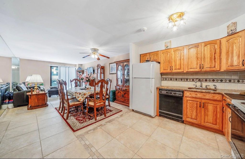 360 Shore Road 3M, Long Beach, NY 11561 — photo 3