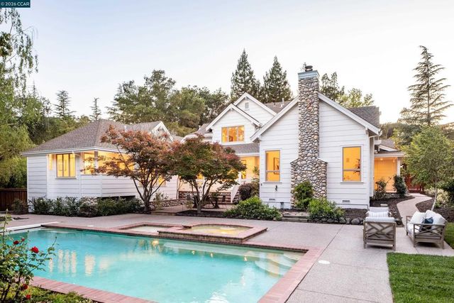 1248 Upper Happy Valley Rd, Lafayette, CA 94549