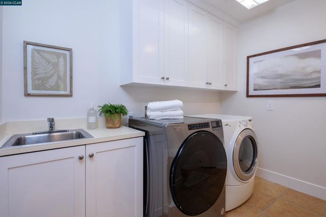 1248 Upper Happy Valley Rd, Lafayette, CA 94549