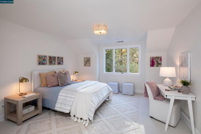 1248 Upper Happy Valley Rd, Lafayette, CA 94549