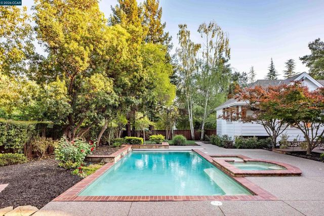 1248 Upper Happy Valley Rd, Lafayette, CA 94549