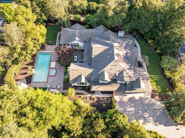 1248 Upper Happy Valley Rd, Lafayette, CA 94549