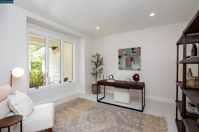 1248 Upper Happy Valley Rd, Lafayette, CA 94549