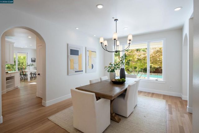 1248 Upper Happy Valley Rd, Lafayette, CA 94549