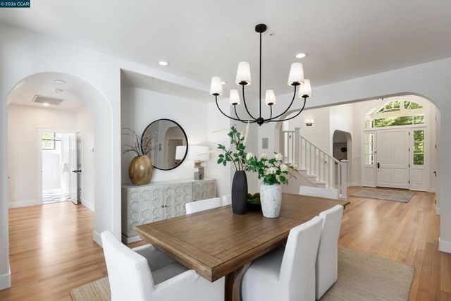 1248 Upper Happy Valley Rd, Lafayette, CA 94549