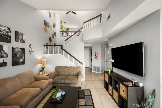 55 Vista Barranca 90, Rancho Santa Margarita, CA 92688