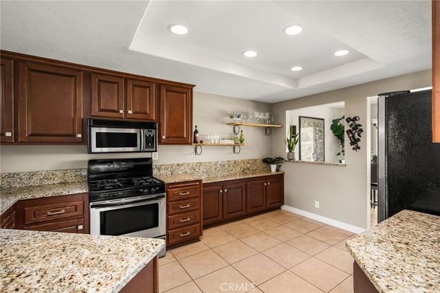 55 Vista Barranca 90, Rancho Santa Margarita, CA 92688