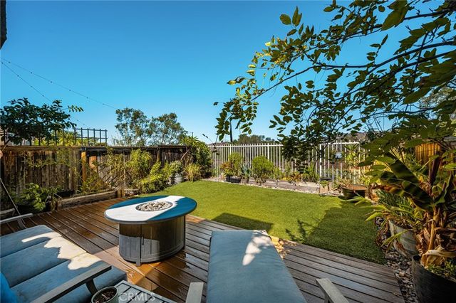 55 Vista Barranca 90, Rancho Santa Margarita, CA 92688