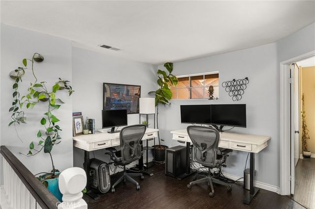 55 Vista Barranca 90, Rancho Santa Margarita, CA 92688