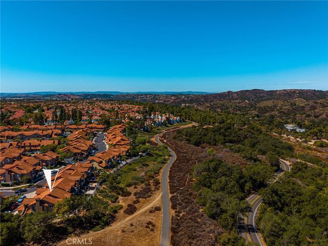55 Vista Barranca 90, Rancho Santa Margarita, CA 92688