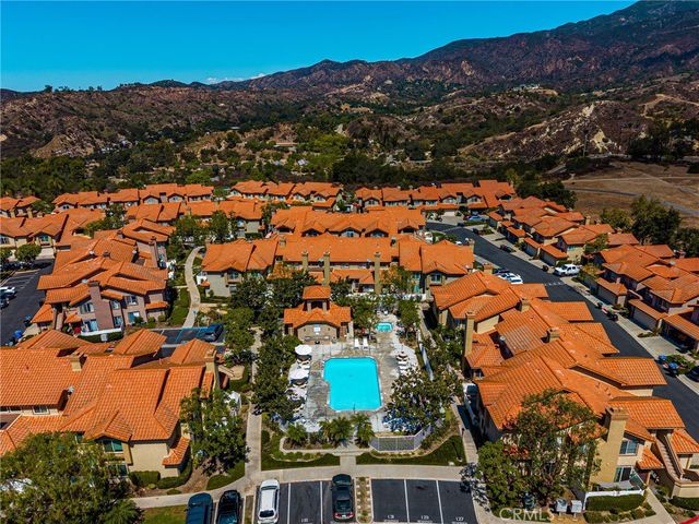55 Vista Barranca 90, Rancho Santa Margarita, CA 92688