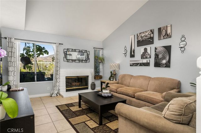 55 Vista Barranca 90, Rancho Santa Margarita, CA 92688